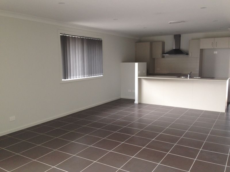 27 Brooks Reach Road, HORSLEY, NSW 2530