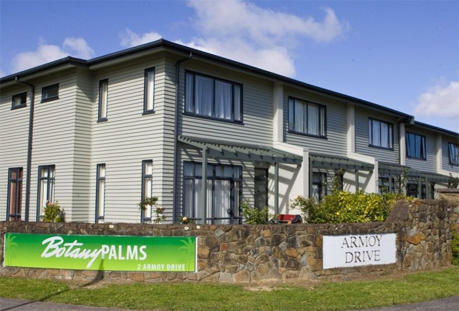 5/2 Armoy Drive, Dannemora, Manukau City