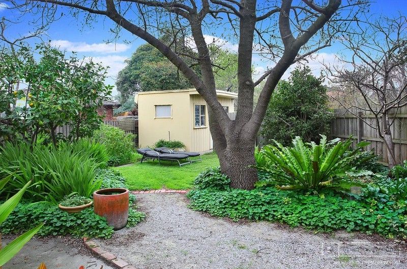 2 Bonham Crescent, OAKLEIGH EAST, VIC 3166