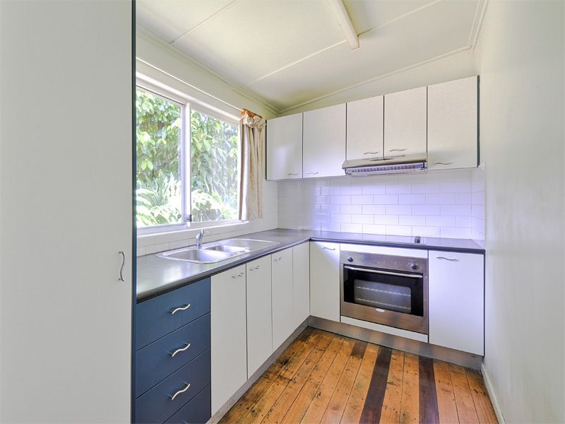 8 Upper Union Street, DECEPTION BAY, QLD 4508
