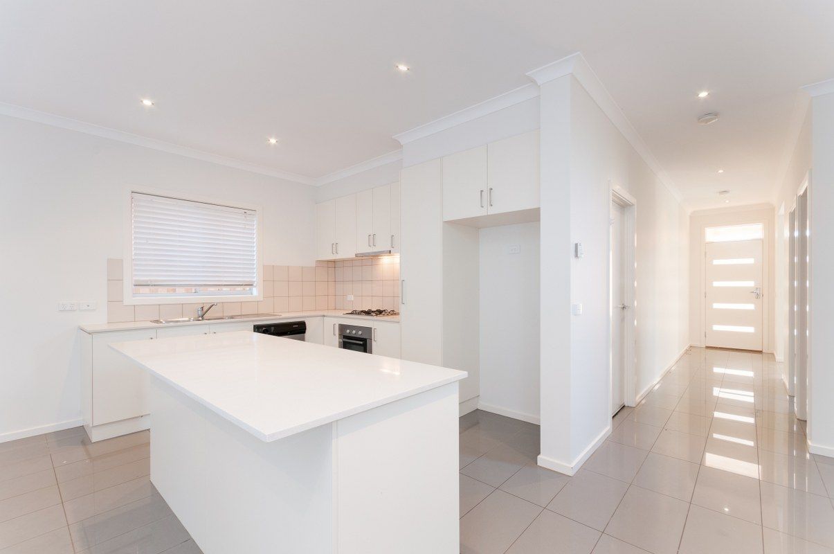 15 Dalwhinnie Crescent, CRAIGIEBURN, VIC 3064