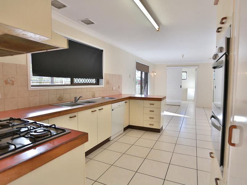 2 Lackeen Street, EVERTON PARK, QLD 4053