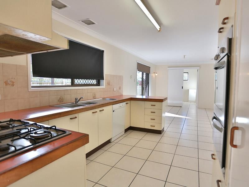 2 Lackeen Street, EVERTON PARK, QLD 4053