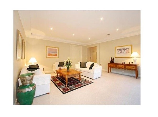 16 Park View, CARNEGIE, VIC 3163