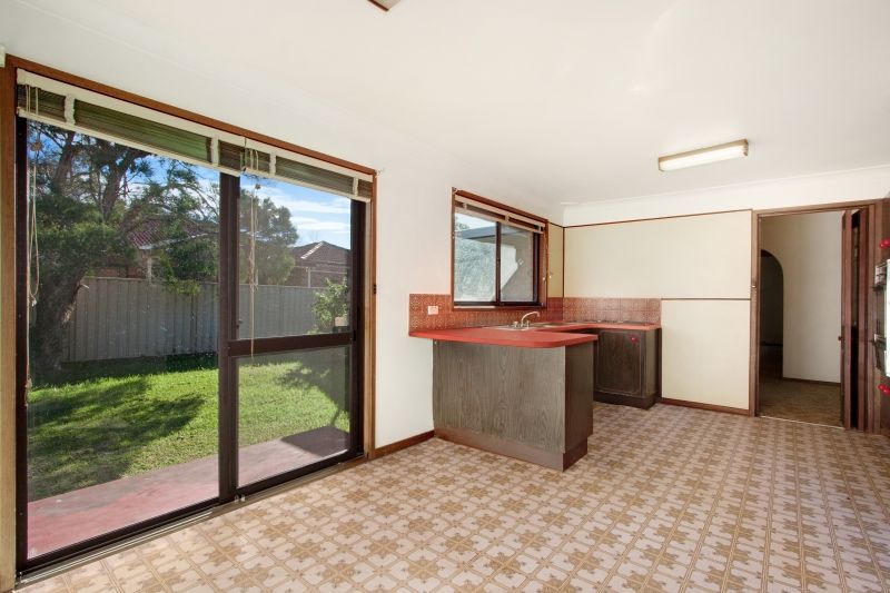 33 Ainsworth Crescent, WETHERILL PARK, NSW 2164