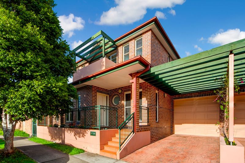 1b Junction Street, GLADESVILLE NSW 2111