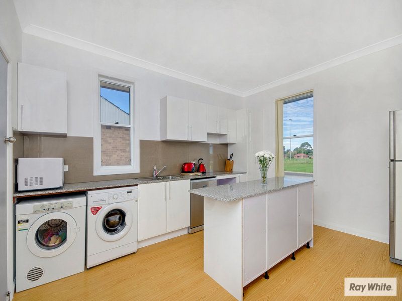 18 Burke Way, BERKELEY, NSW 2506