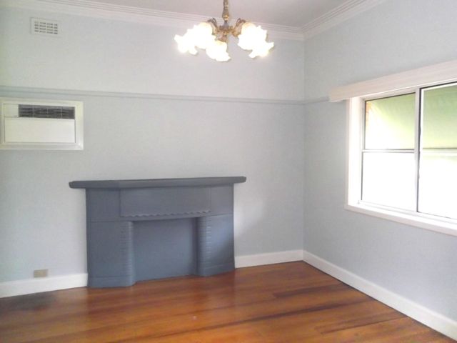 30 Pine Street, RESERVOIR, VIC 3073