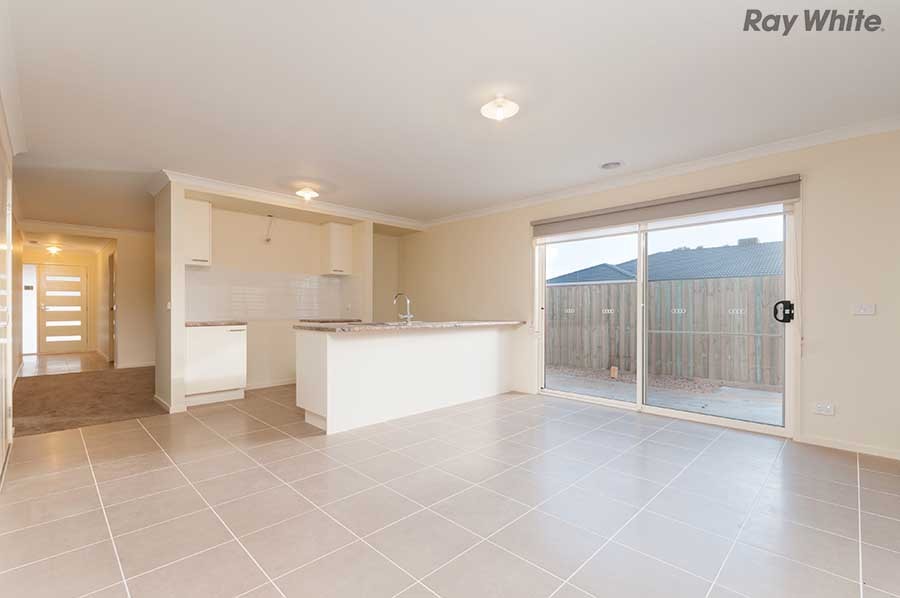 41 Cooloongup Crescent, MELTON WEST, VIC 3337