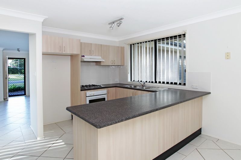 11 Bluewattle Road, WORRIGEE, NSW 2540
