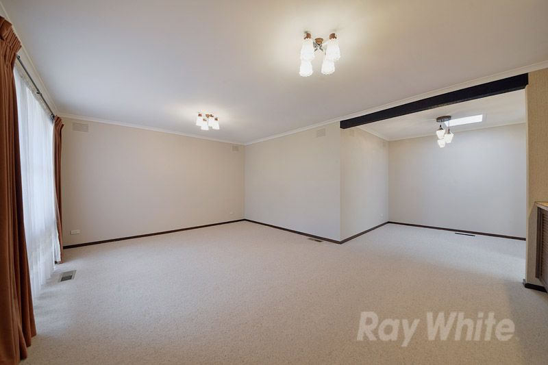 18 Vinen Road, SCORESBY, VIC 3179