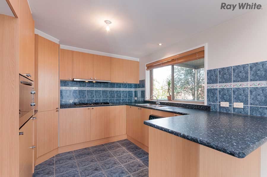 2 Freeman Avenue, BURNSIDE, VIC 3023