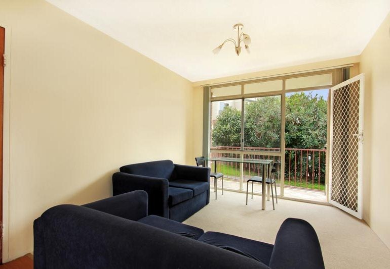 3/142 Gladstone Avenue, CONISTON, NSW 2500