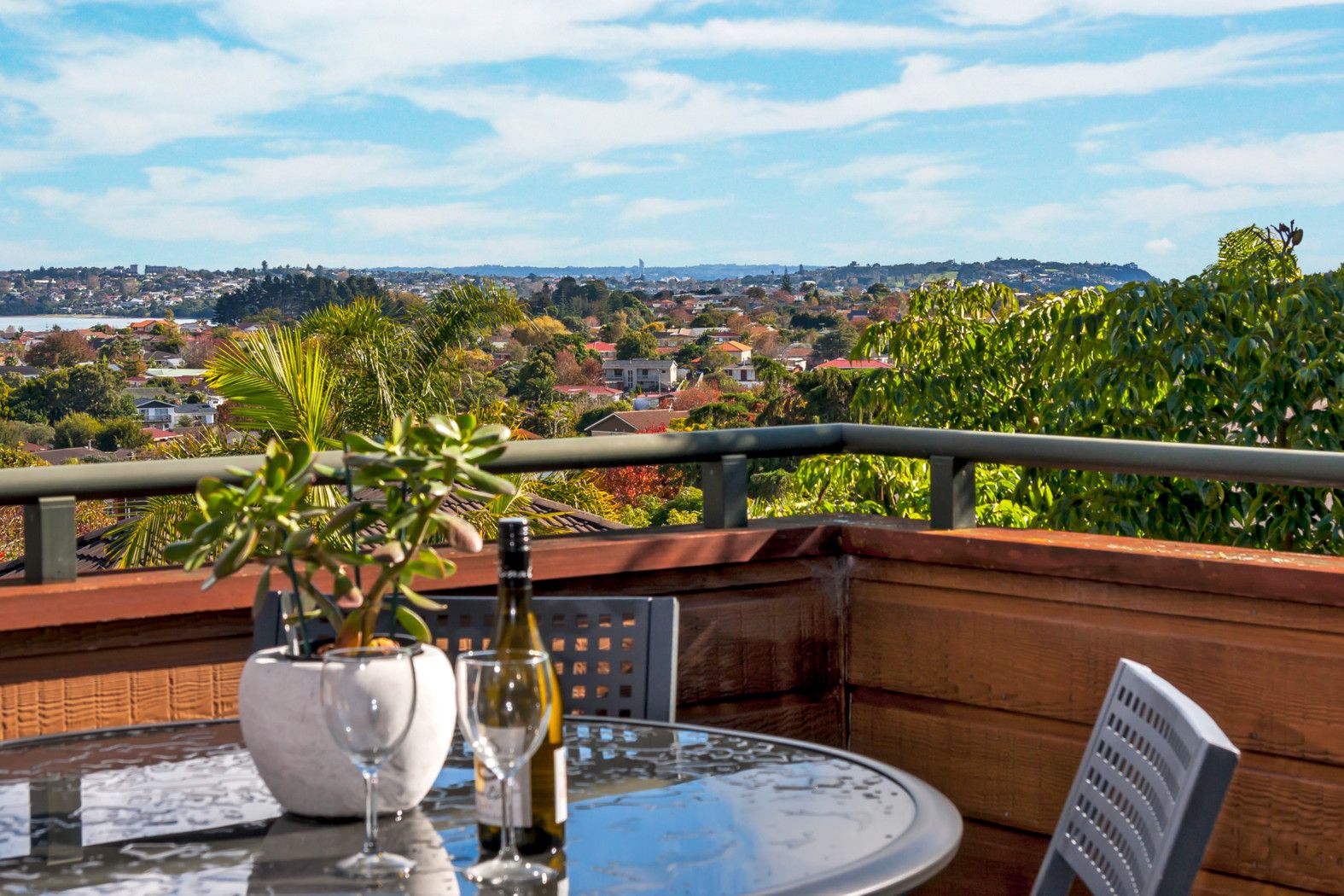 3B Luana Way, BUCKLANDS BEACH, Manukau City