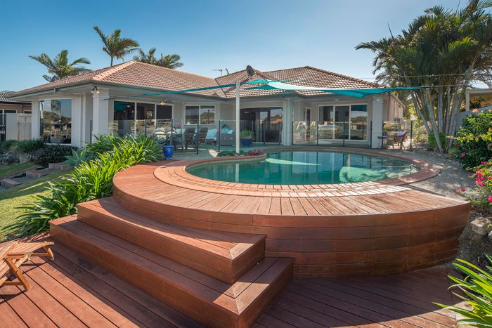 17 Glenwater Crescent, HELENSVALE, QLD 4212