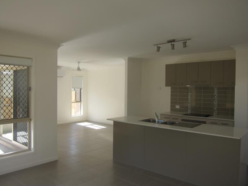 29 Woodgate Street, Oxley, QLD 4075