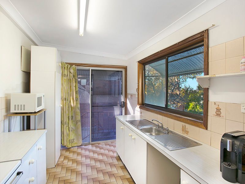 86 Seventh Avenue, JANNALI, NSW 2226