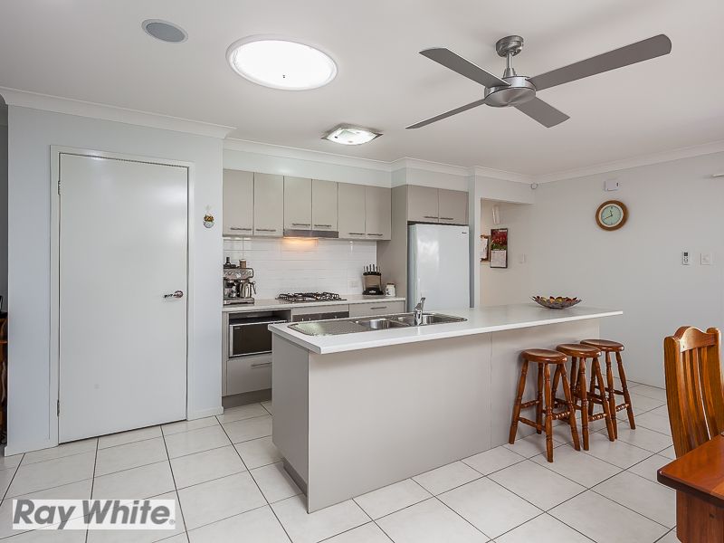 4 Palmgrove Place, NORTH LAKES, QLD 4509