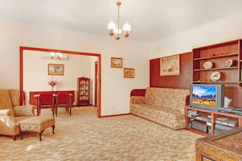 34 Amos Street, BONNELLS BAY, NSW 2264