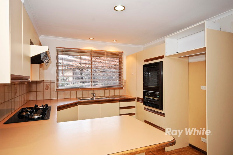10 Little Boy Rise, ENDEAVOUR HILLS, VIC 3802