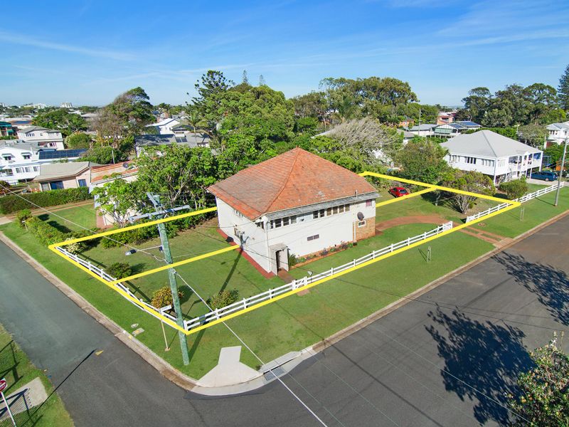1 Adams Street, SCARBOROUGH, QLD 4020