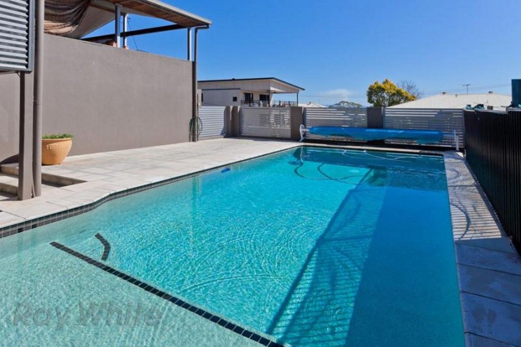5 Spa Street, HOLLAND PARK WEST, QLD 4121