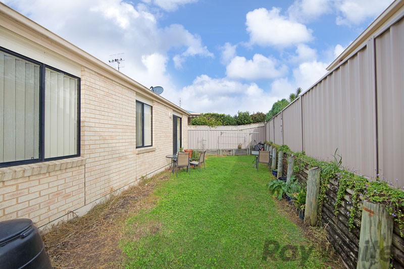 2 Berkley Court, LAKE MUNMORAH, NSW 2259