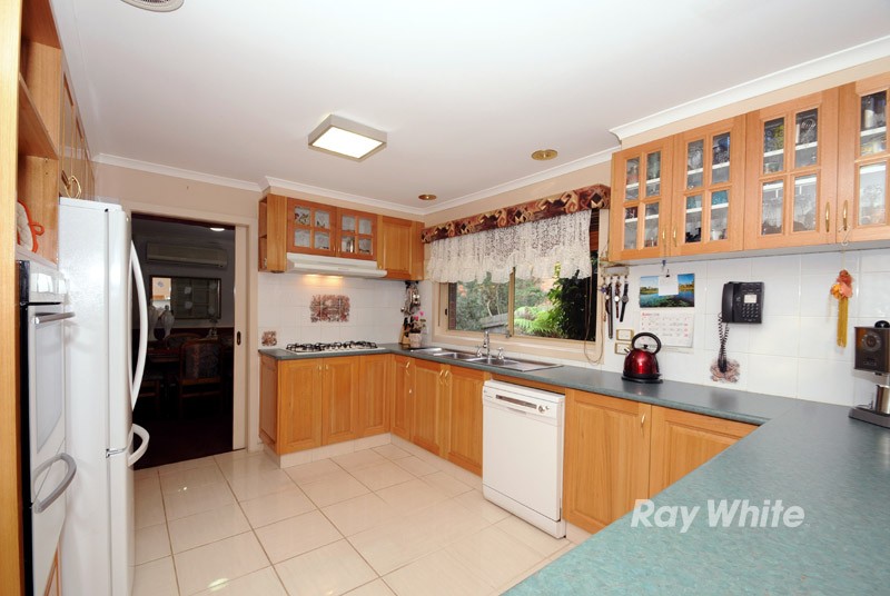 28 Ormonde Road, FERNTREE GULLY, VIC 3156
