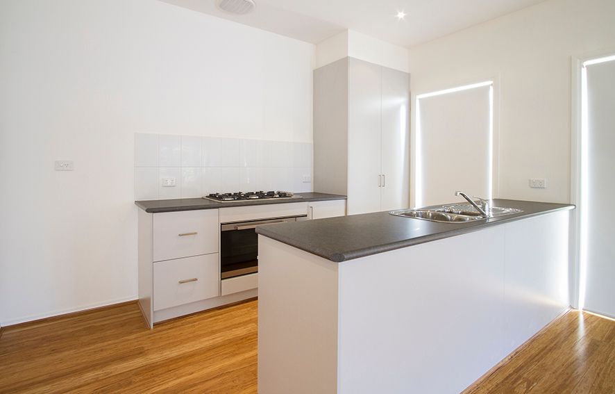 2/5 McKenzie Court, GREENSBOROUGH, VIC 3088