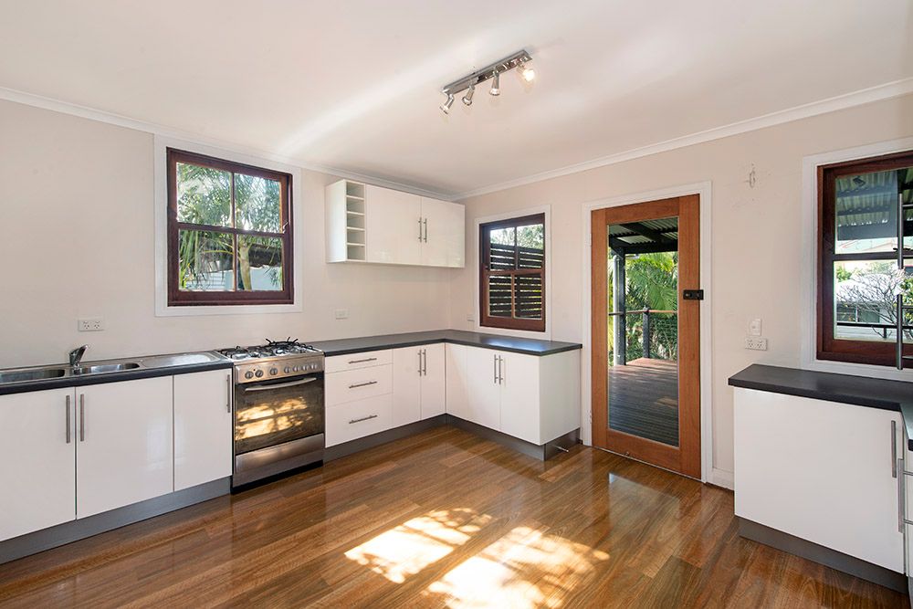 97 Pembroke Road, COORPAROO, QLD 4151