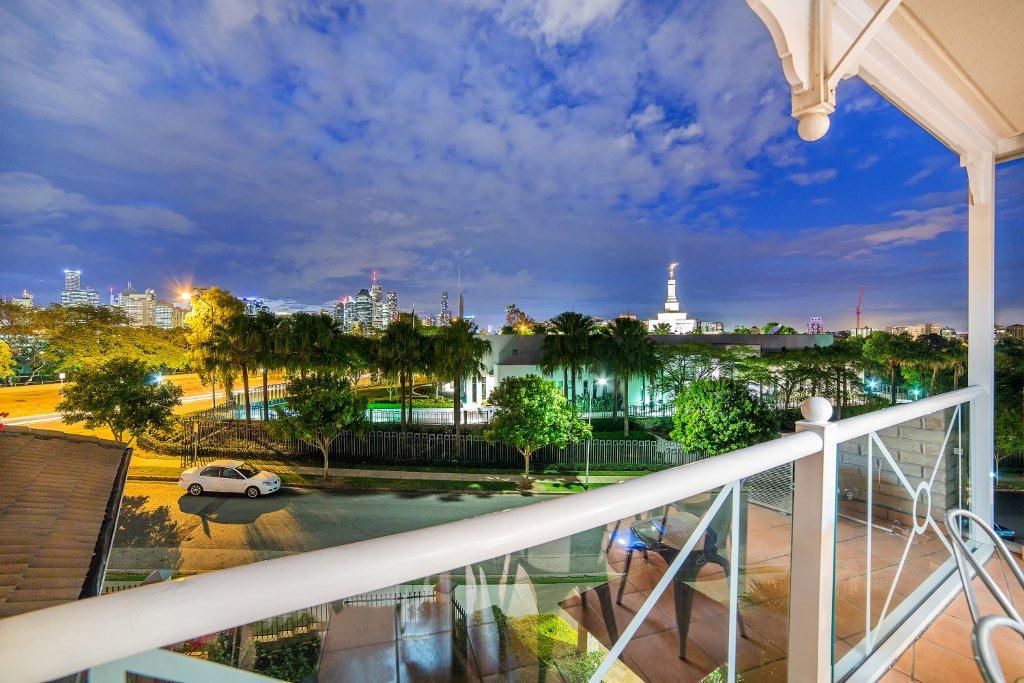 236 River Terrace, KANGAROO POINT QLD 4169