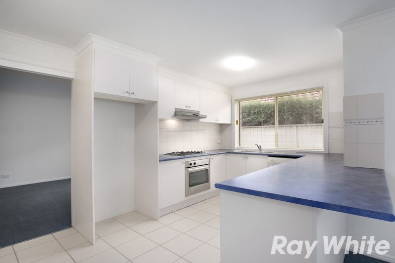 6 Hartland Circuit, PAKENHAM, VIC 3810