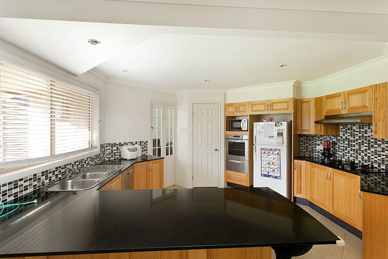 5 Dunk Avenue, SHELL COVE, NSW 2529