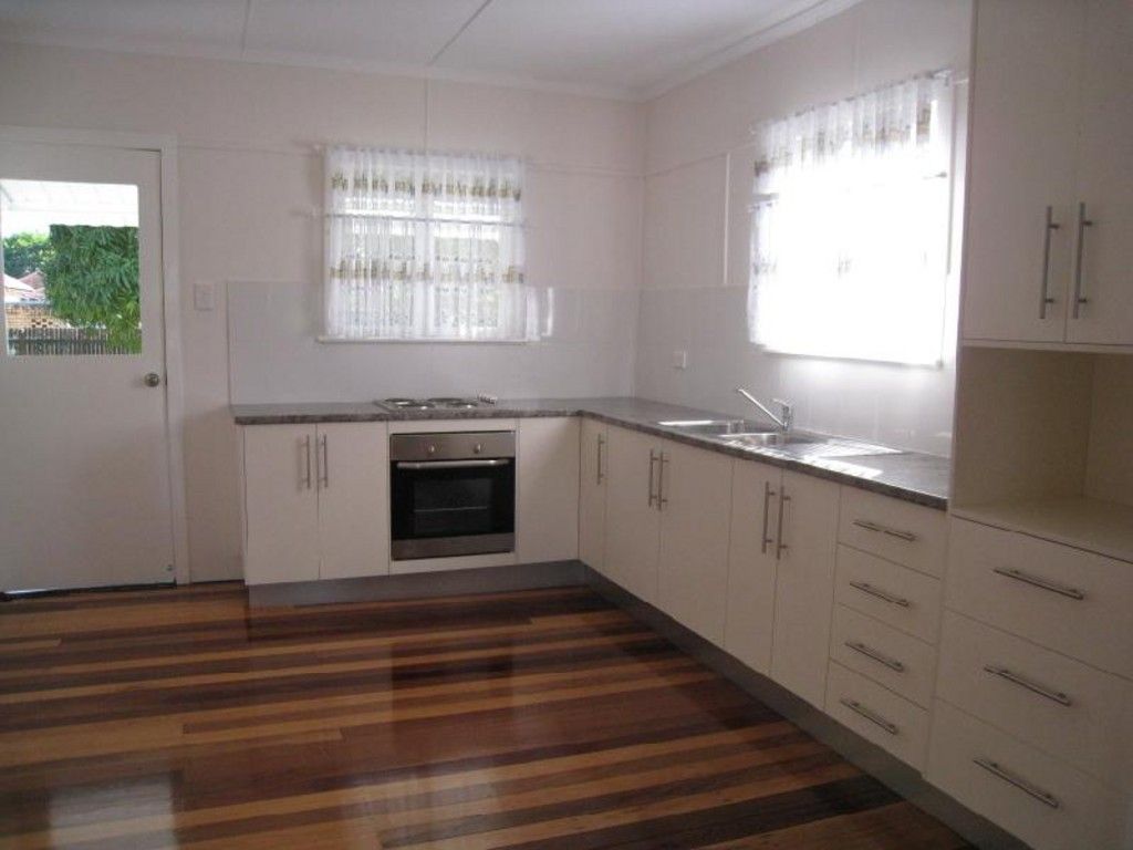 92 Dawson Road, UPPER MOUNT GRAVATT, QLD 4122