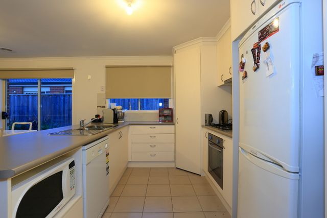 11 Syme Road, PAKENHAM, VIC 3810