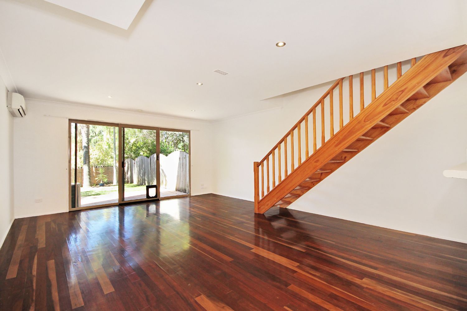 4 Sherwood Close, MUDGEERABA QLD 4213