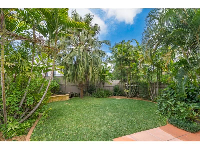 36 Coronation Street, BARDON, QLD 4065