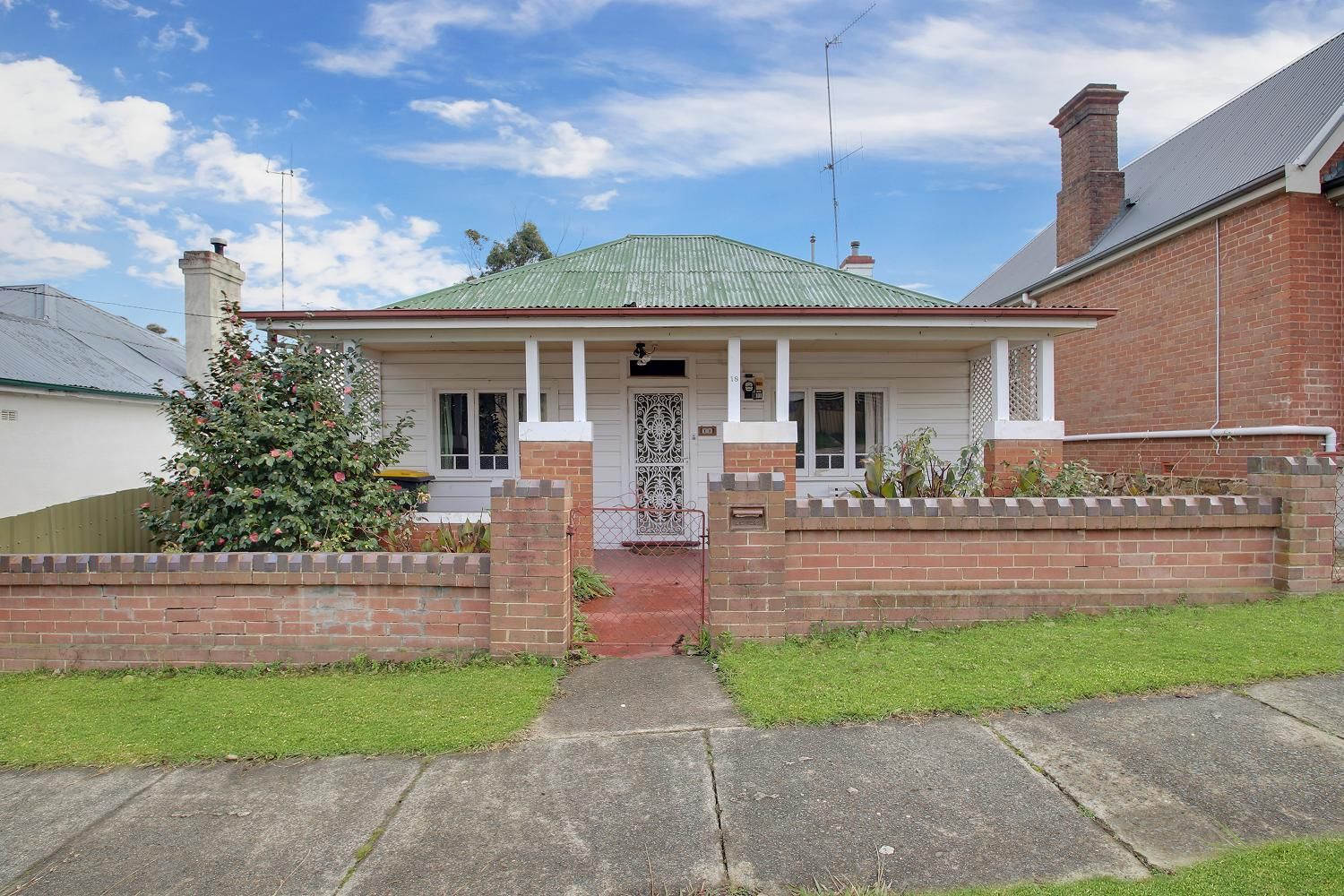 18 Victoria Parade, GOULBURN NSW 2580