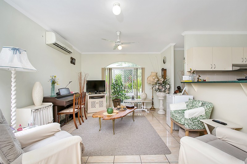 12 Moore Road, KEWARRA BEACH, QLD 4879
