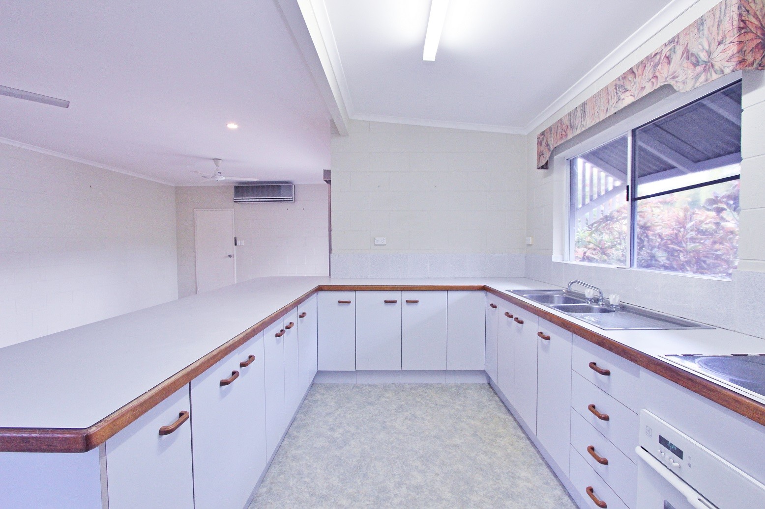 KEWARRA BEACH, QLD 4879