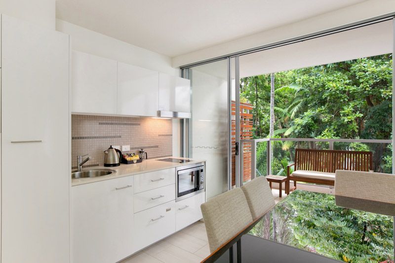 3301/41 Williams Esplanade, PALM COVE, QLD 4879
