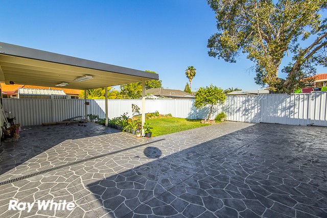 8 Goldsmith Place, WETHERILL PARK, NSW 2164