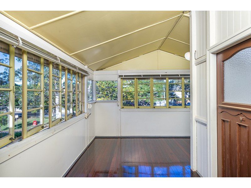 77 Amarina Avenue, ASHGROVE, QLD 4060