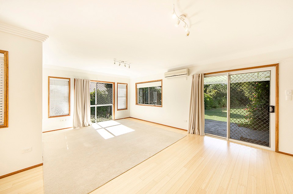 4 Kruiswijk Court, MIDDLE RIDGE, QLD 4350