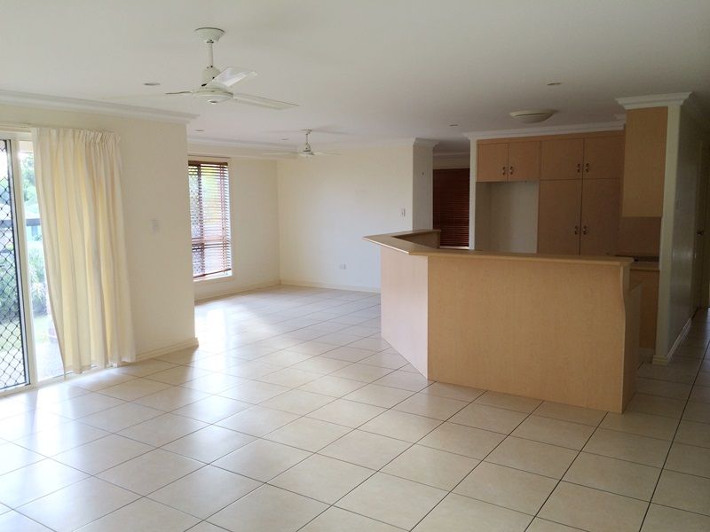 28 Brookside Avenue, NORMAN GARDENS, QLD 4701