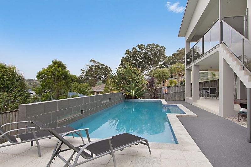 16 Daintree Close, BANORA POINT NSW 2486