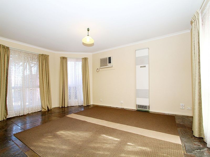 2/12 Bremner Court, MILL PARK, VIC 3082