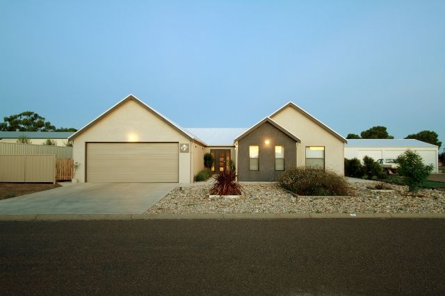 7 Price Street, CLEVE SA 5640