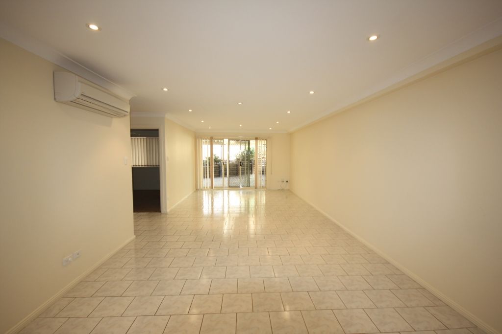 20 Merryweather Close, MINTO, NSW 2566