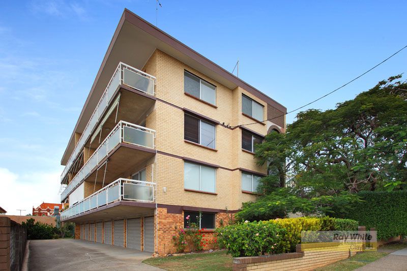 145 Windermere Road, HAMILTON QLD 4007